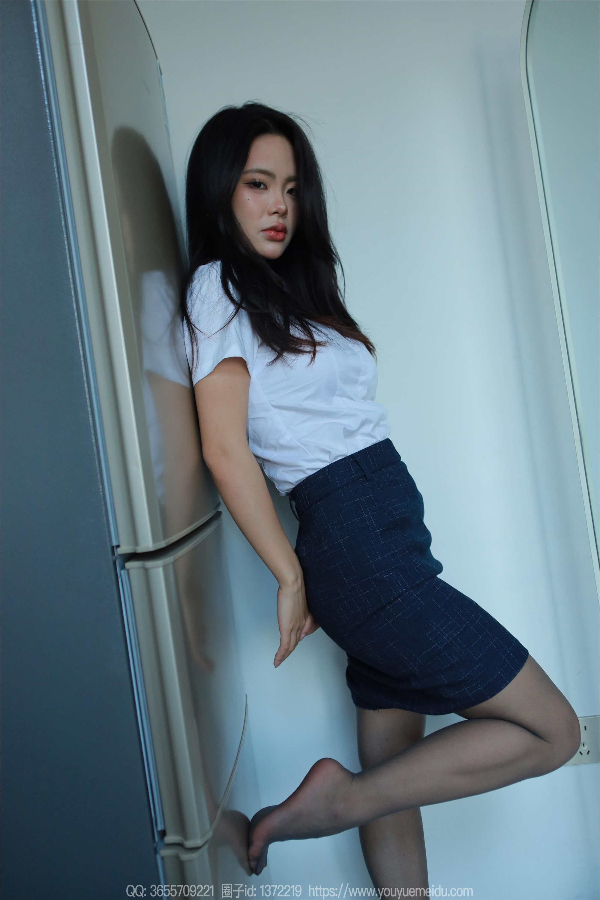 IESS异思趣向  2024.12.01 丝享家 1912 兔兔《OL黑丝》